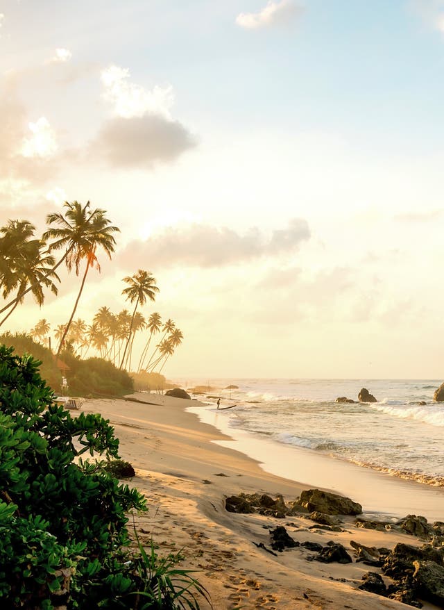 Zu den Angeboten strand bei Sonnenuntergang