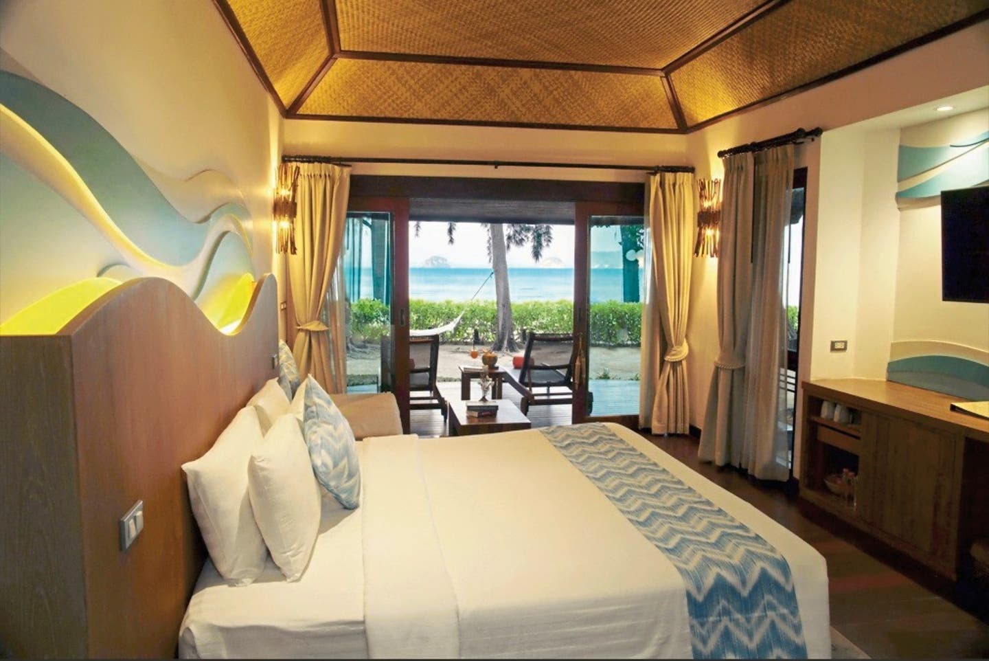 Wohnbeispiel Deluxe Beachfront Bungalow