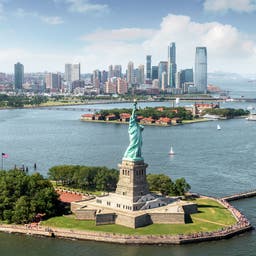 USA-New-York-Freiheitsstatue-g-1360904363.jpg
