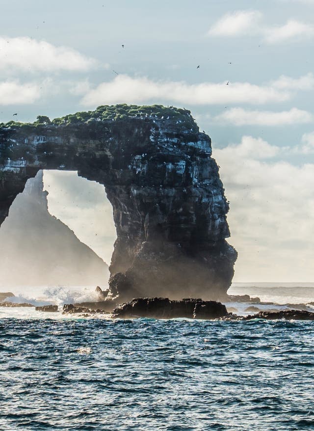 Zur Rundreise Ecuador Galapagos Klippe
