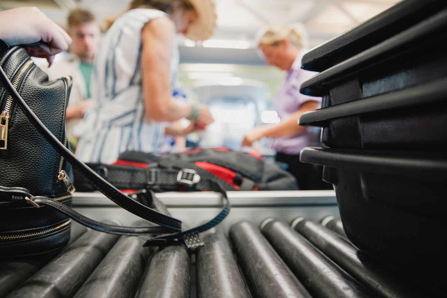 Südafrika Einreise: Gepäckkontrolle am Flughafen