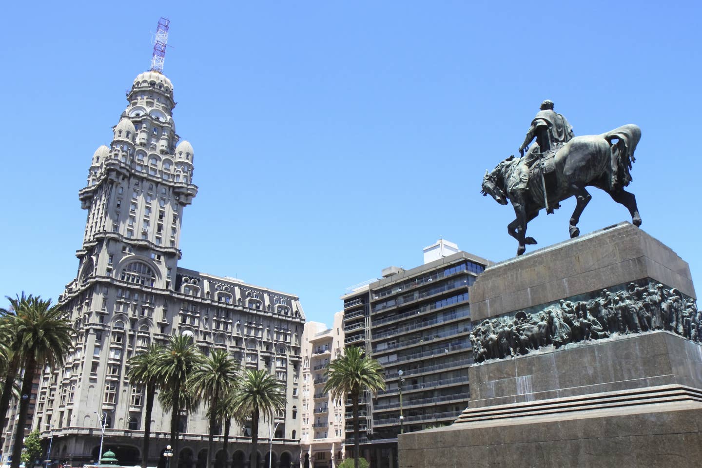 Rundreisen Uruguay: der Salvo-Palast in der Hauptstadt Montevideo