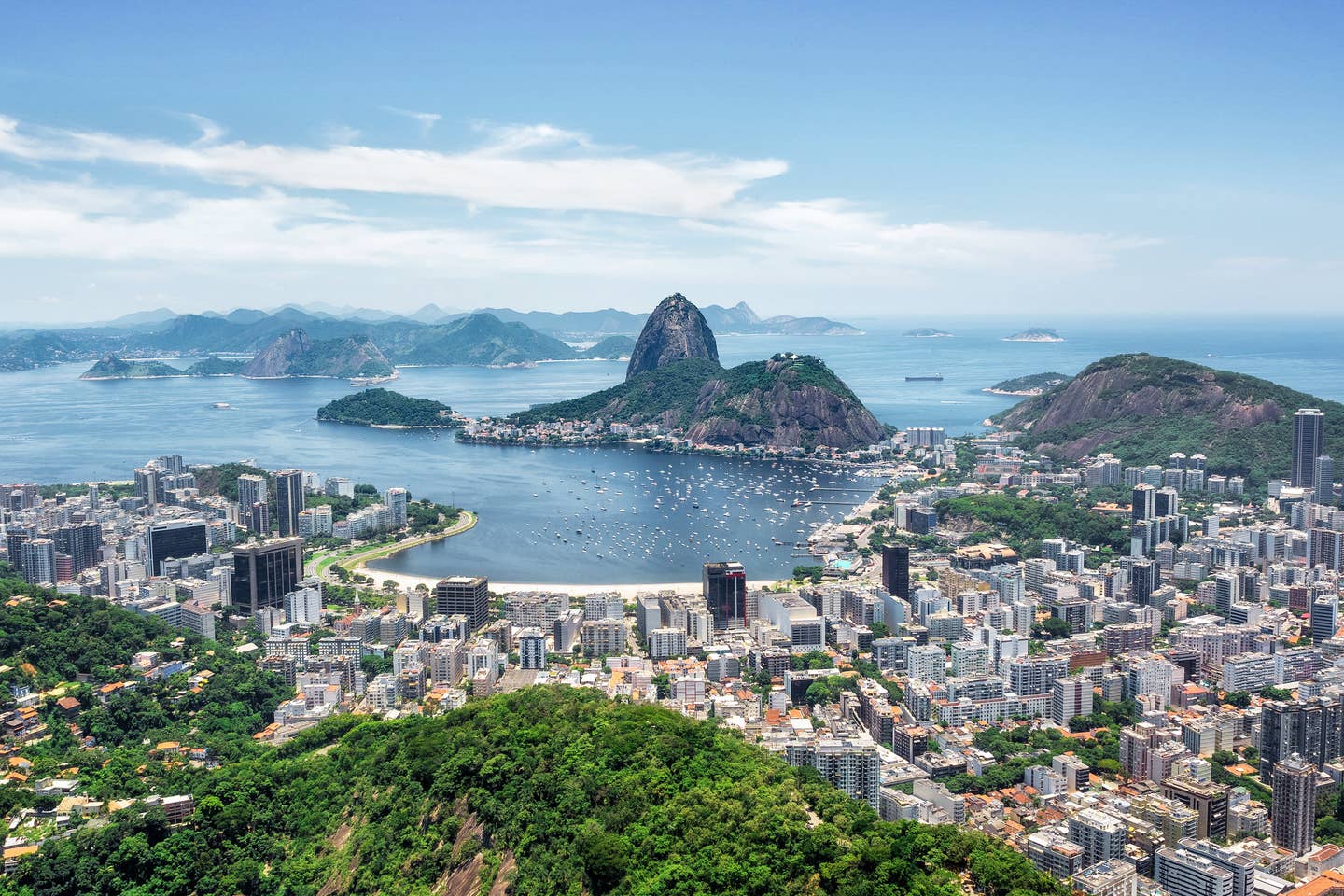 Luftaufnahme über Rio de Janeiro in Brasilien