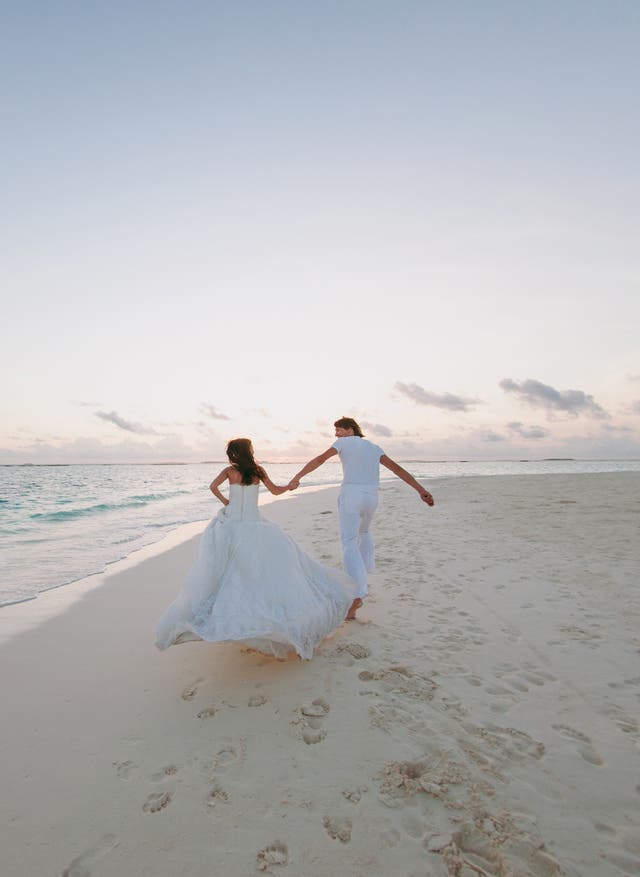 Flitterwochen und Hochzeit auf den Seychellen Seychellen Hochzeit am Strand