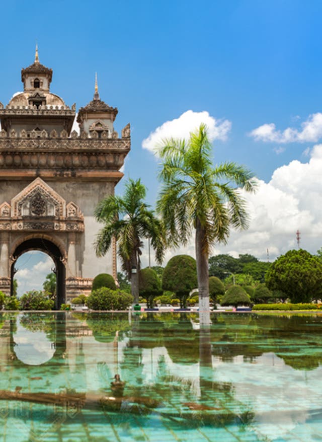 Zur Rundreise Laos Denkmal
