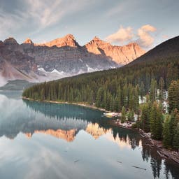 Nordamerika-Kanada-Moraine-Lake-Banff-National-Park-g-471931715.jpg