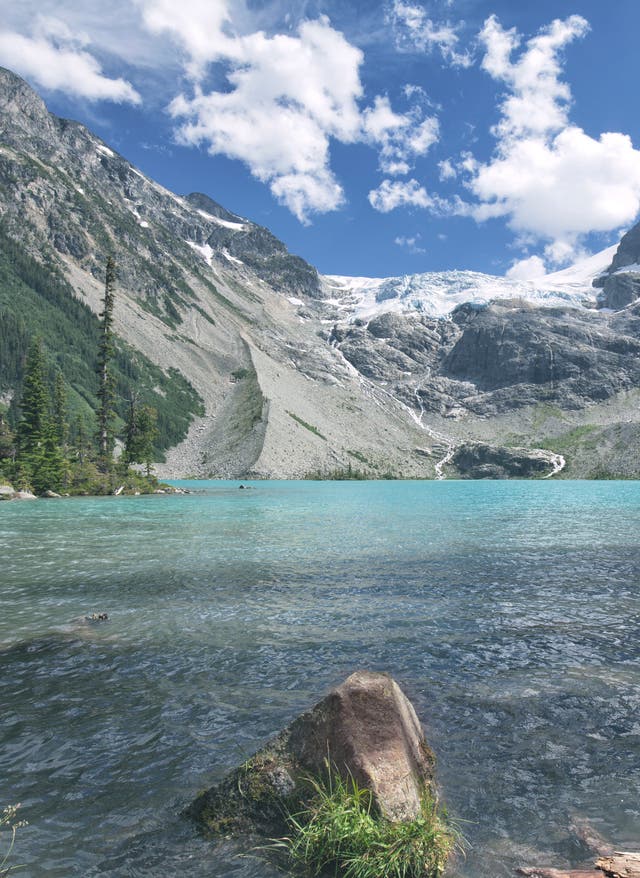 Kanadas Sehenswürdigkeiten Kanadas Sehenswürdigkeiten: Natur mit Bergen und Seen