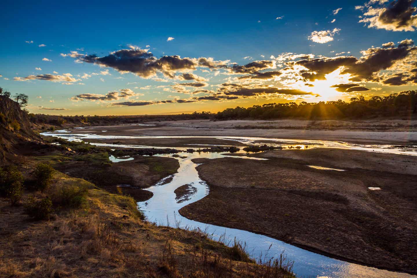Südafrika beste Reisezeit: Fluss im Kruger-Nationalpark