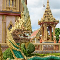 thailand-phuket-wat-chalong-tempel-t-530509975.jpg