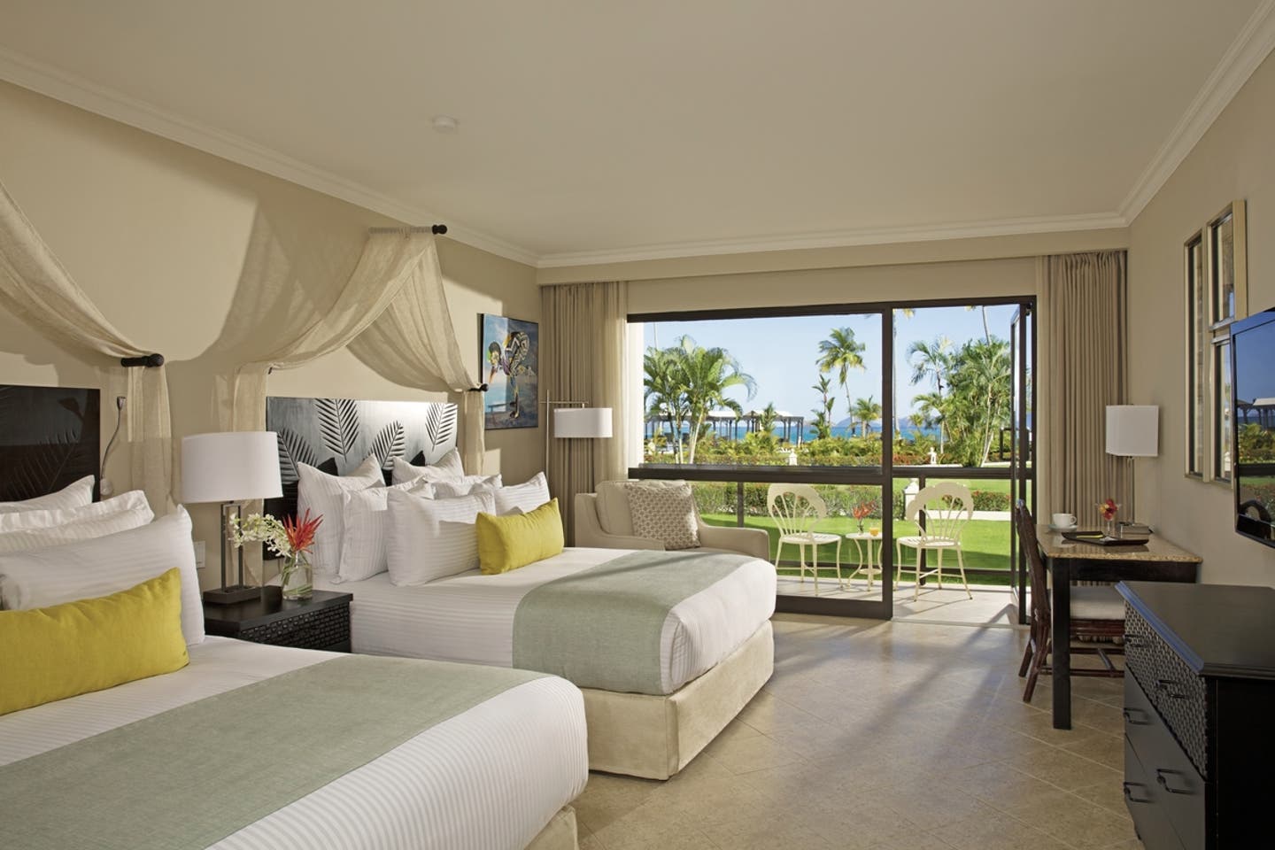 Wohnbeispiel Deluxe Room Partial Ocean View