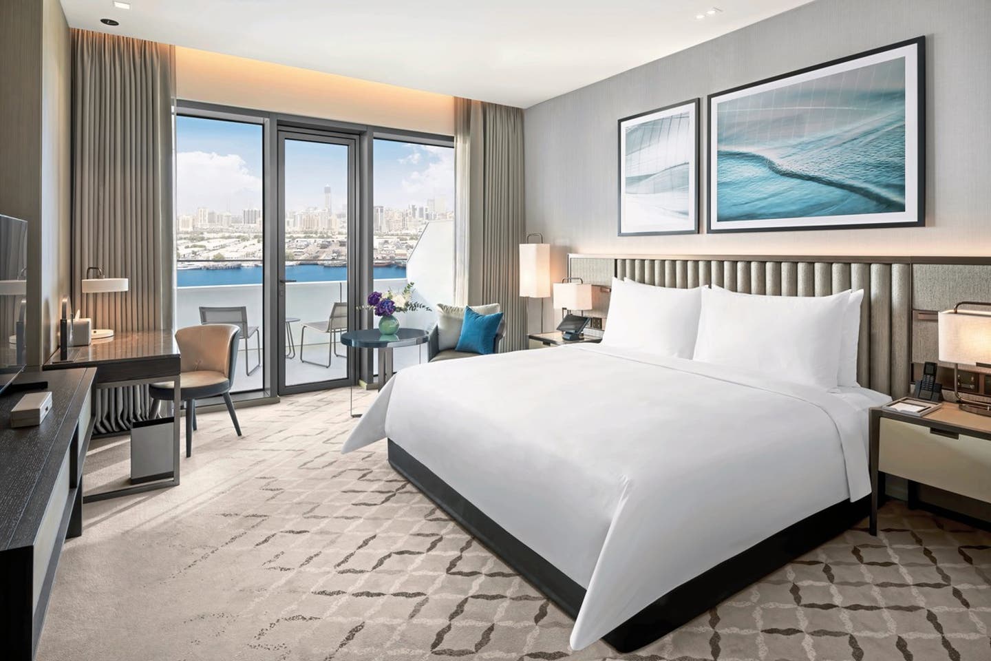 Wohnbeispiel Premier Creek View Room with Balcony