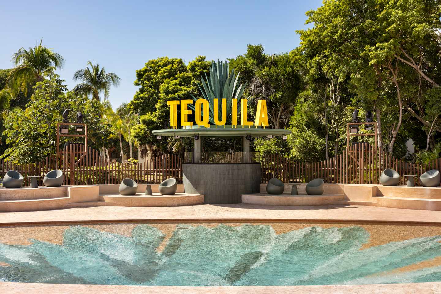 Bahia Prinzipe Tequila Pool Bahia Prinzipe Tequila Pool