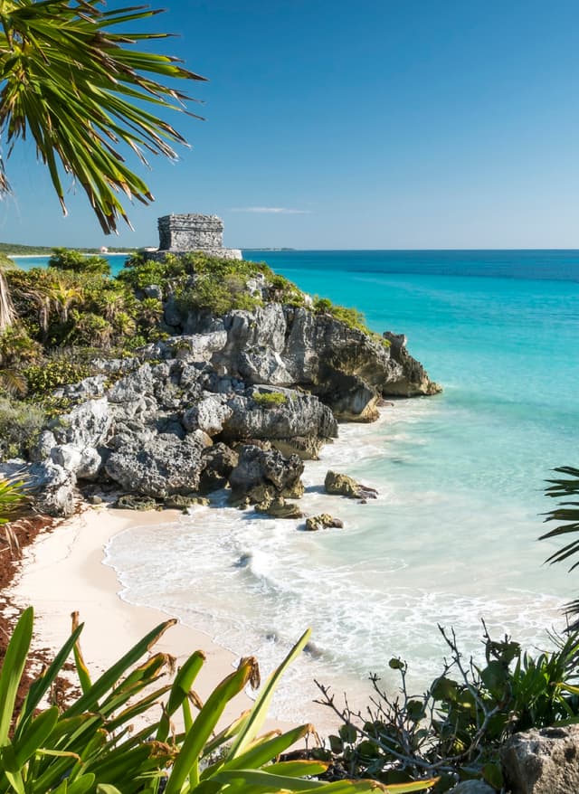 Mexiko Rundreisen Yucatan Halbinsel - Ruine am Strand in Tulum