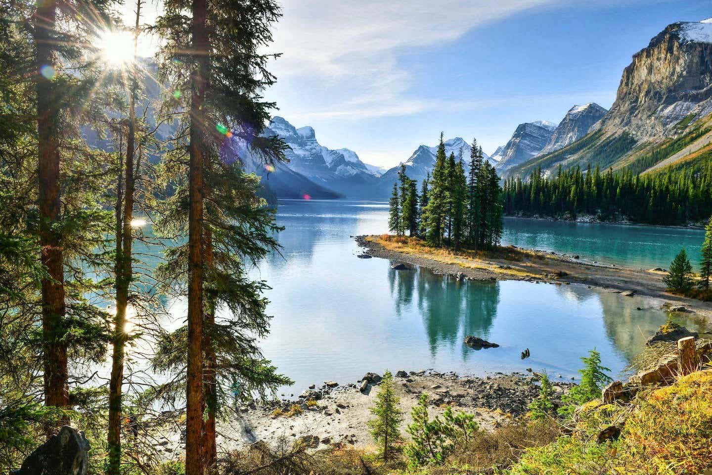 Nationalparks Kanada: Seelandschaft im Jasper-Nationalpark