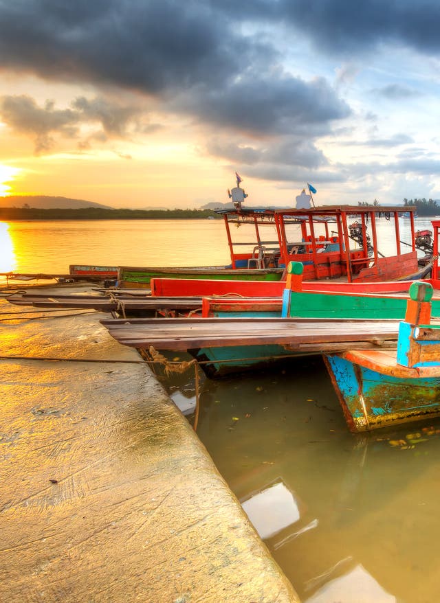 Shopping in Khao Lak Thailand Khao Lak Hafen Boot