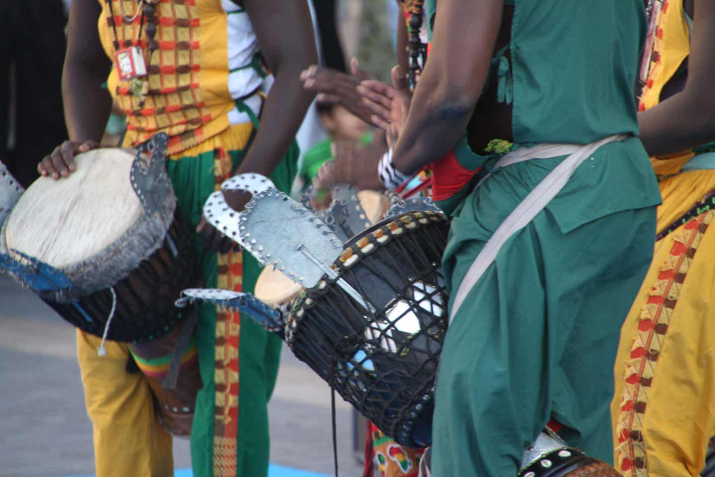 Kenias Kultur: Trommeln bei einem Festival