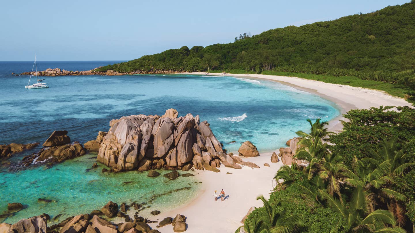 Ansicht des Anse Cocos auf La Digue, Seychellen