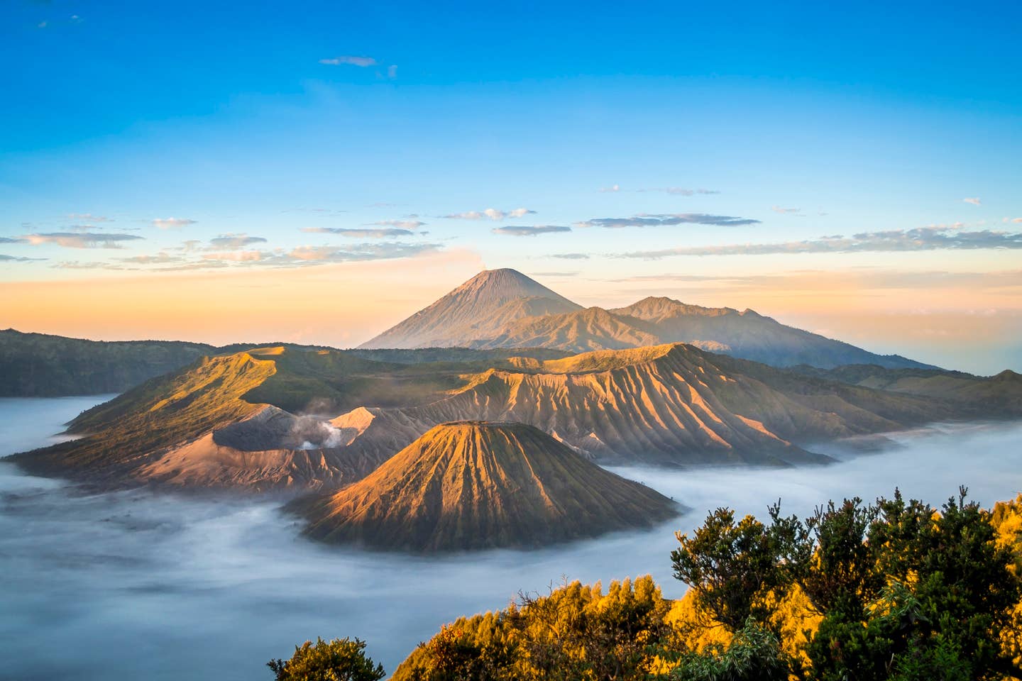 Rundreisen Java: Bergpanorama auf Java