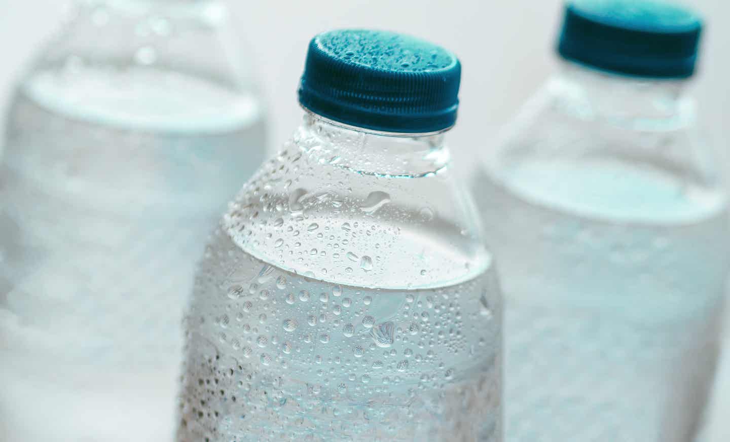 Essen Dominikanische Republik: Wasserflasche