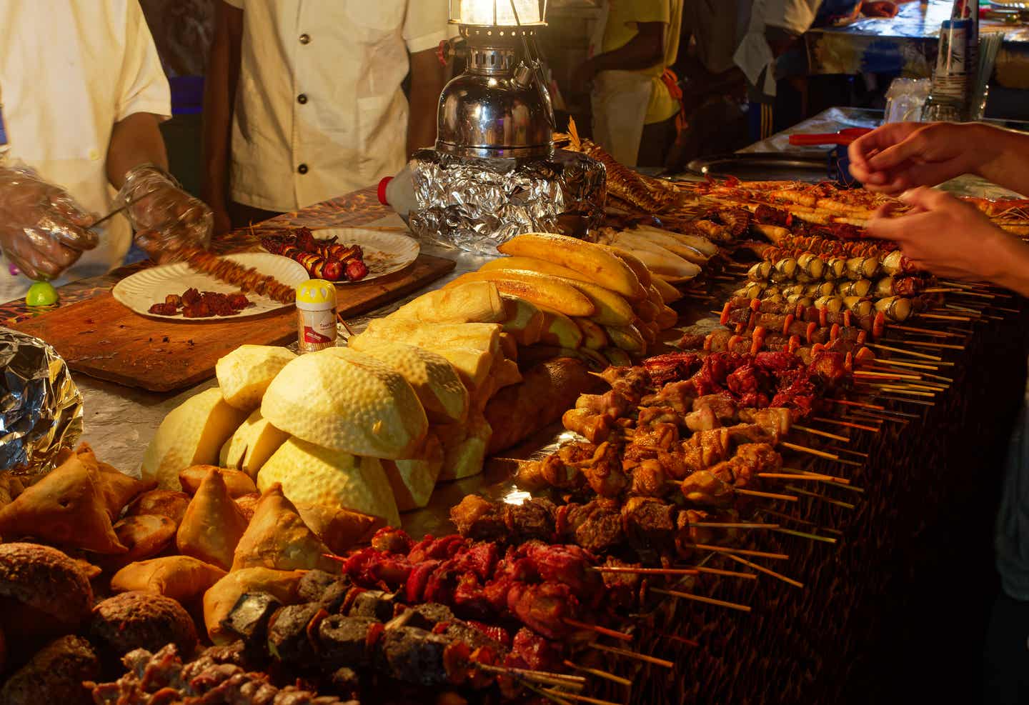 Sansibar Essen: Traditioneller Lebensmittelmarkt in Stone Town
