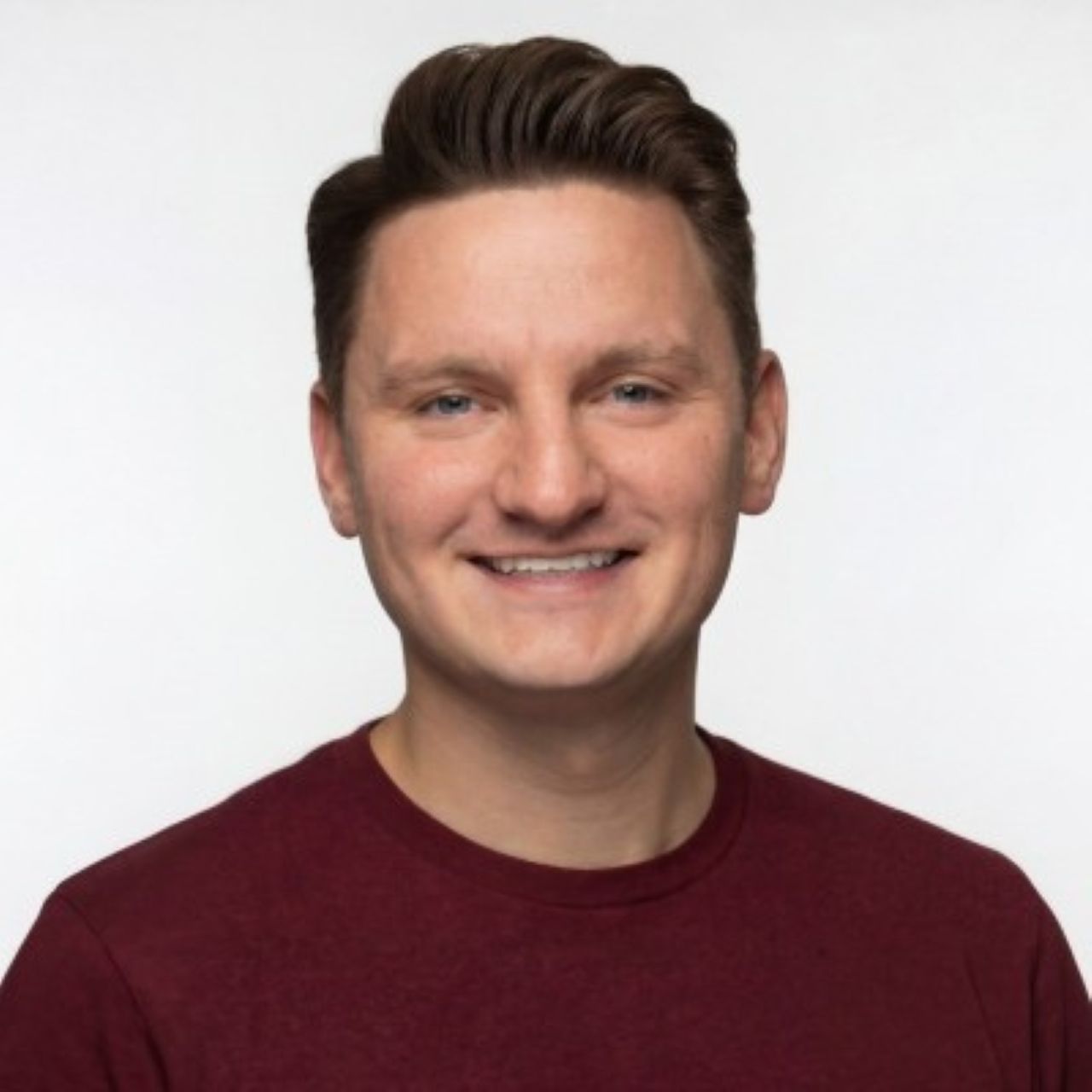Simple Alex Simple CEO Alex Emelian departs for new venture Stablerail