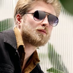 Visage Quelle Couleur De Lunettes Pour Une Blonde Aux Yeux Bleus