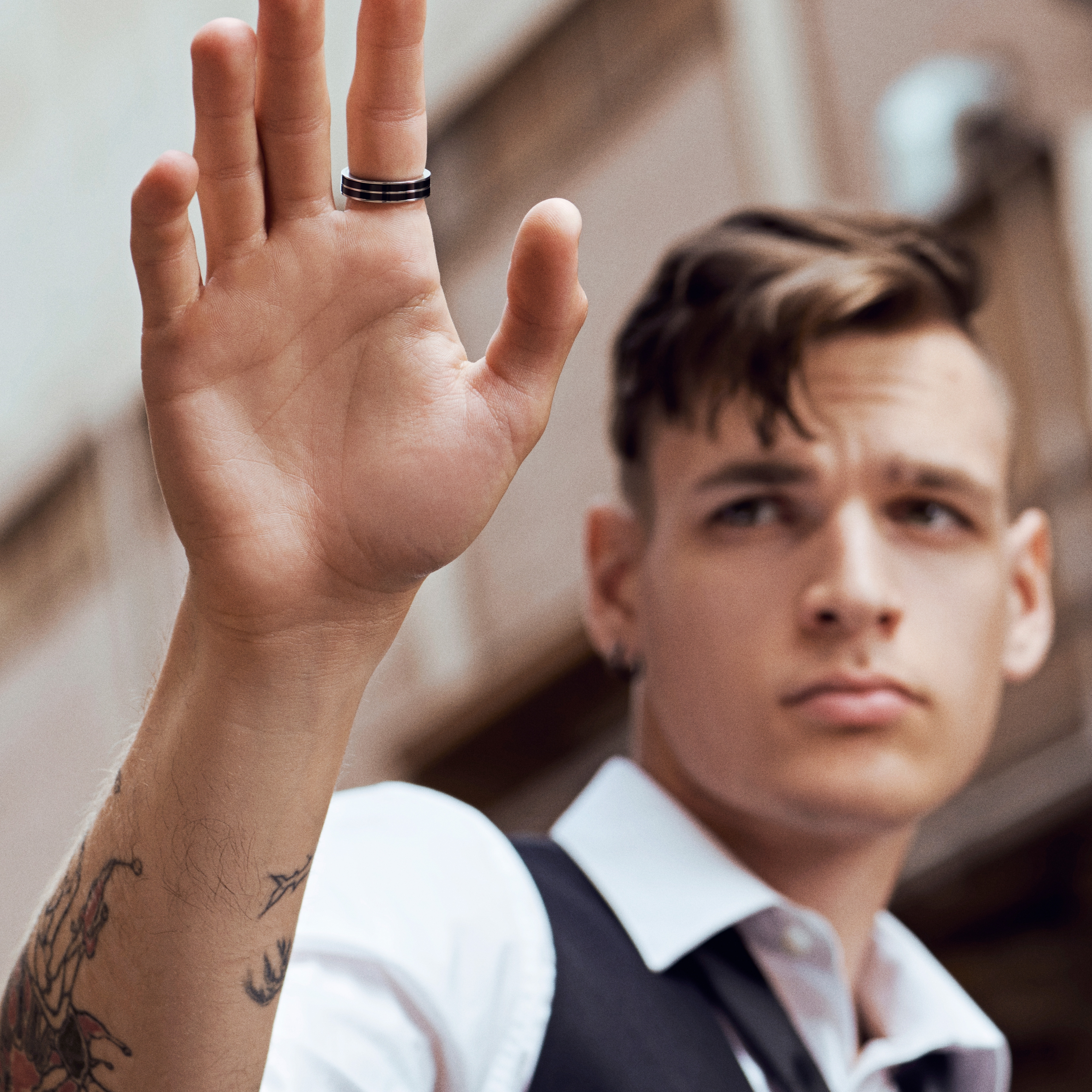 Bague en acier et en céramique noir et argent - 2