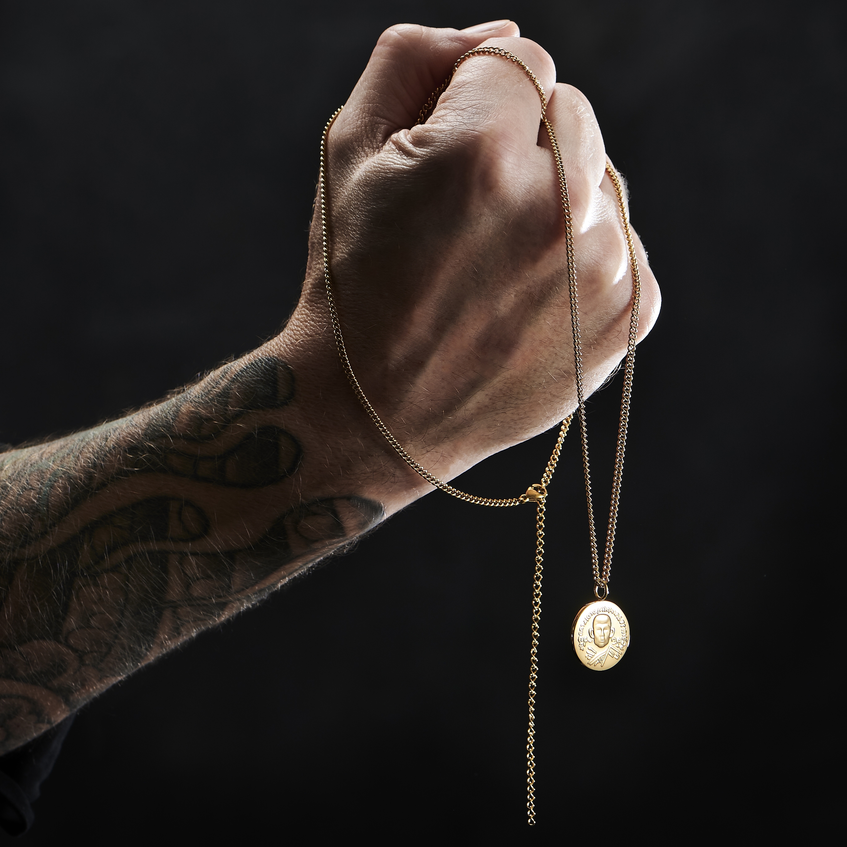 Oceľový náhrdelník Hindu v zlatom tóne - 5