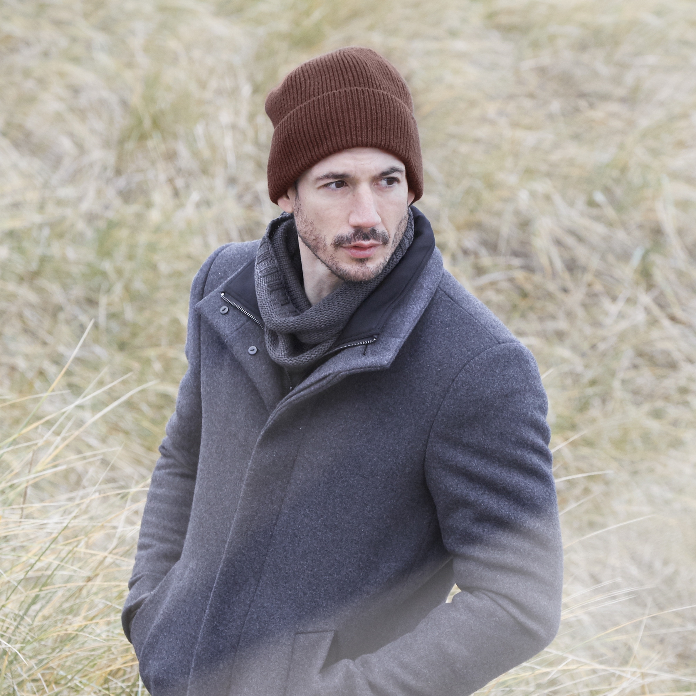 Montagna | Rust Chunky Knitted Rib Beanie - 2