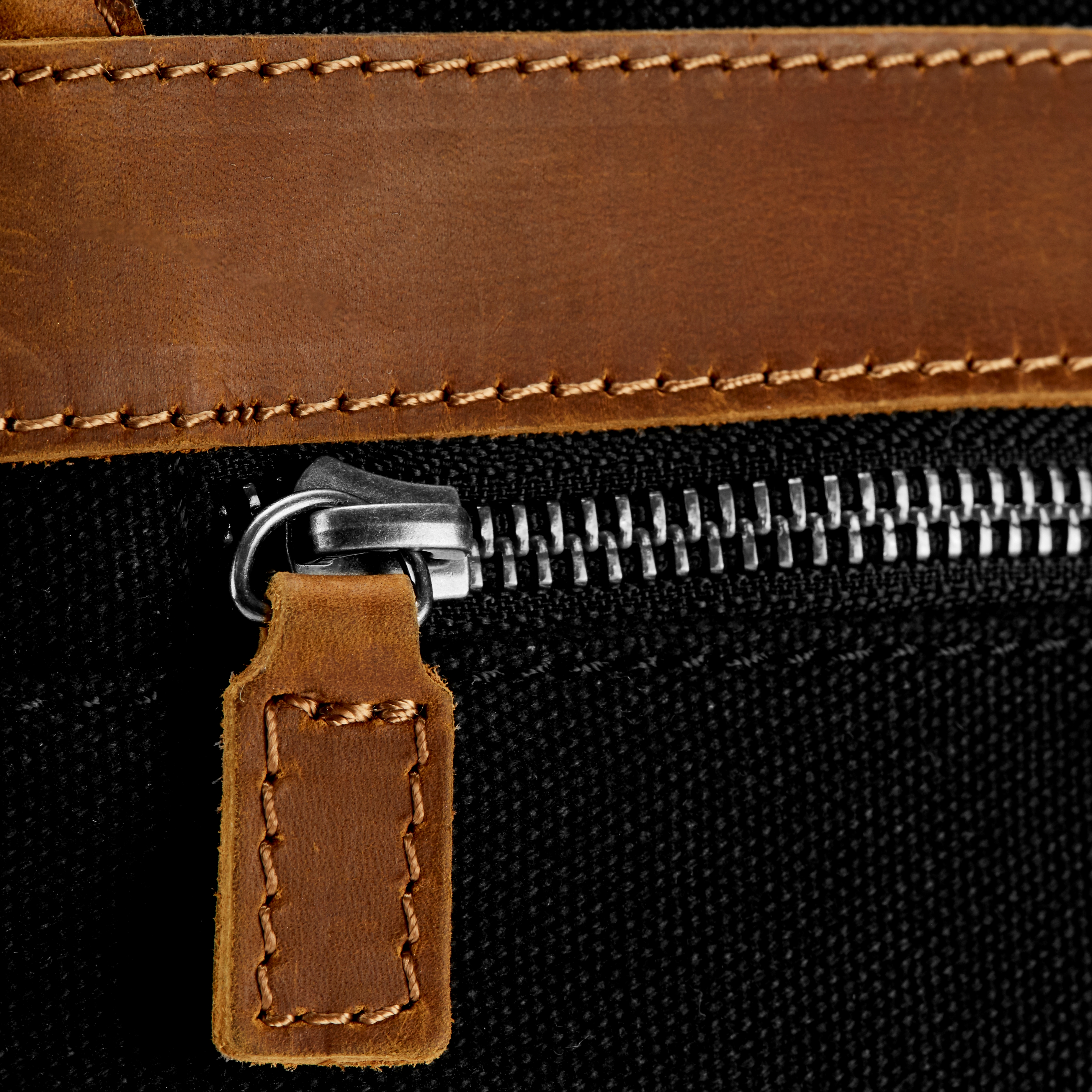 Saul Tarpa Messenger Tasche In Schwarz & Hellbraun - 6