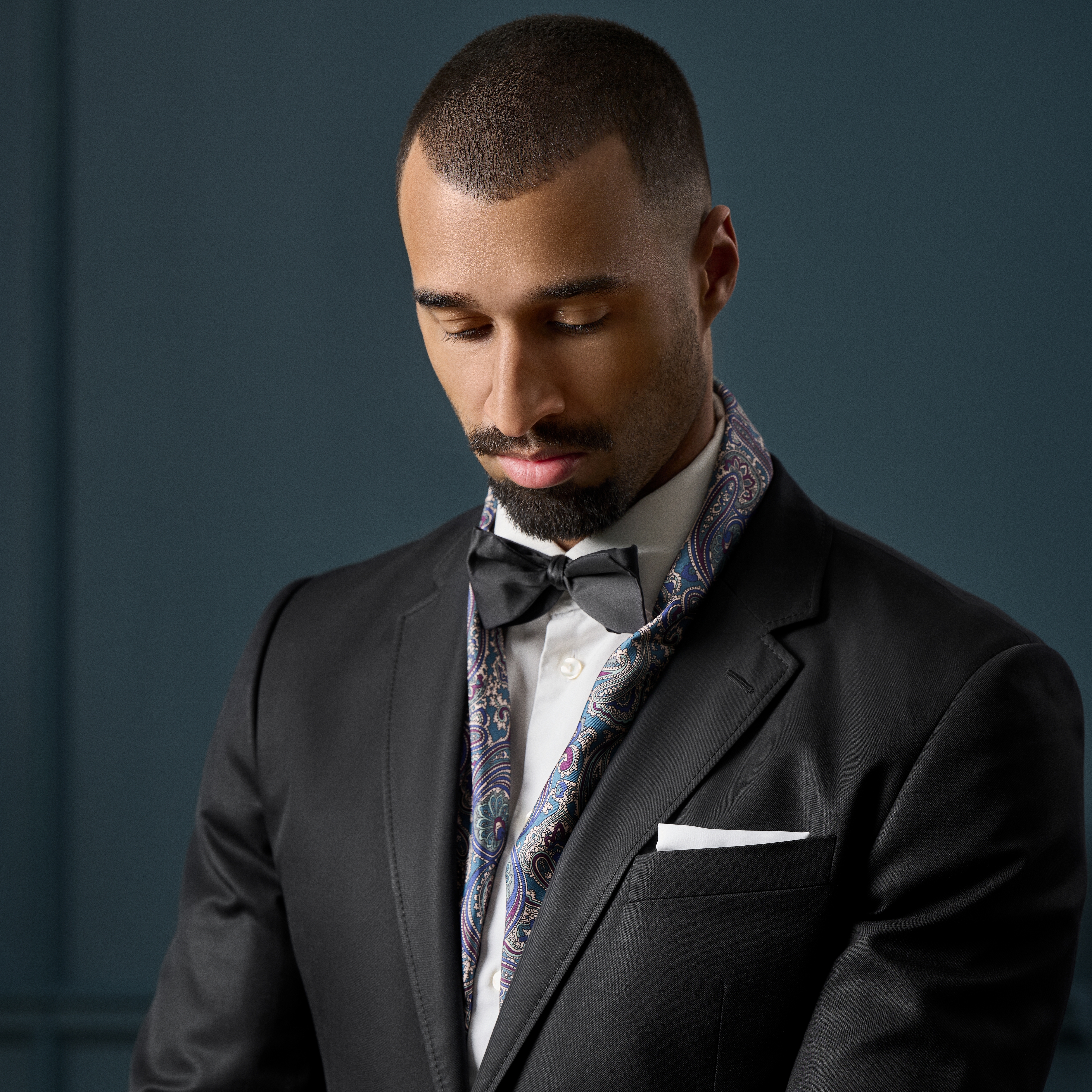 Tumesinine-tumeroheline PAISLEY mustriga siidist sall - 4