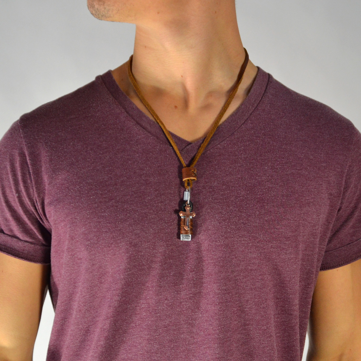 Collier de cuir R925 - 5