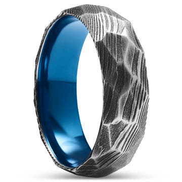 Fortis | 7 mm Faceted Gunmetal Gray Damascus Steel and Blue Titanium Ring