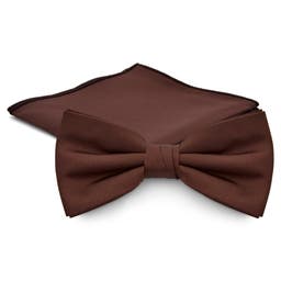 Conjunto de pajarita pre-anudada y pañuelo de bolsillo en marrón oscuro