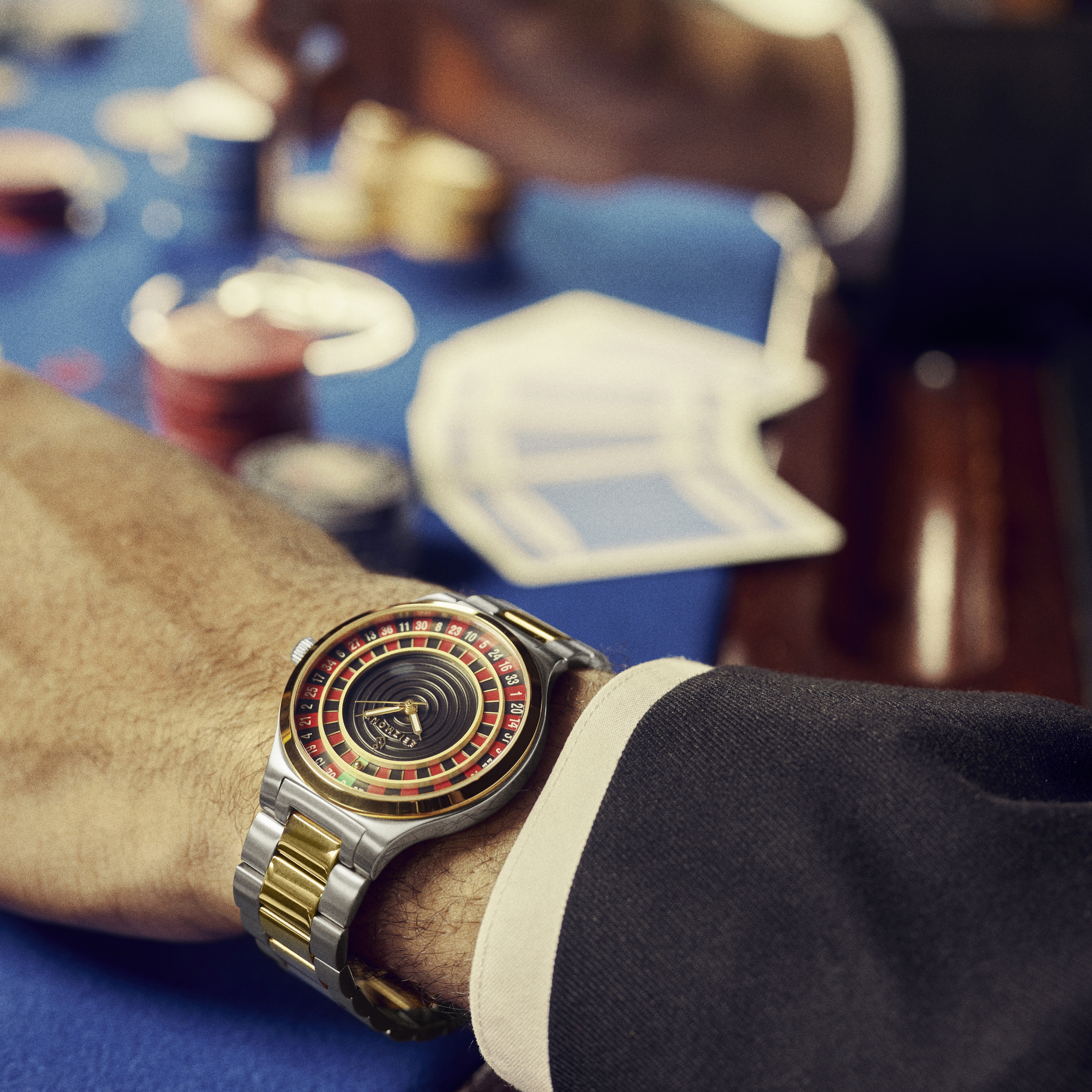 Ace | Hopean- & Kullansävyinen Teräksinen Kvartsi Rullettikello - 2