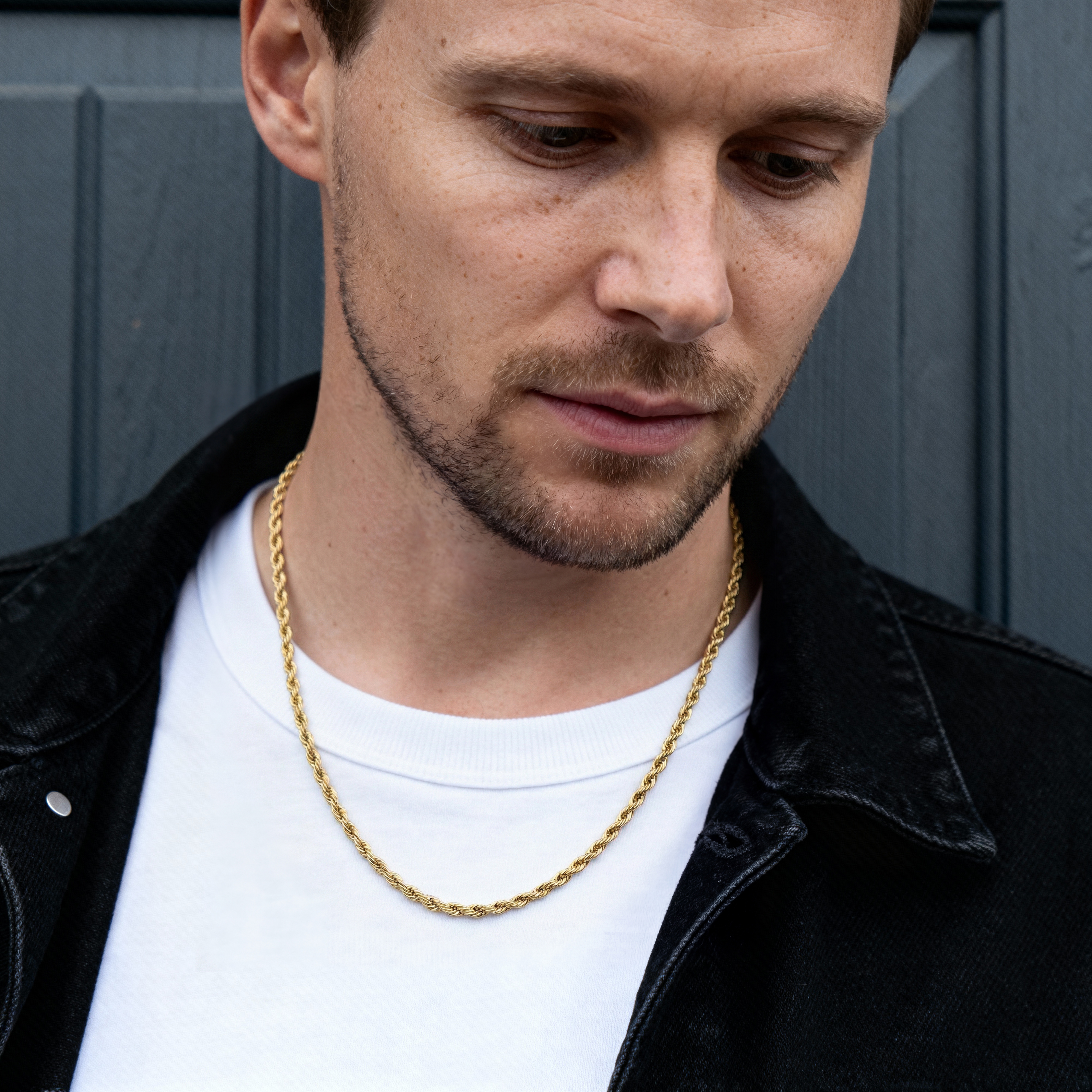 Essentials | Verižna ogrlica iz vrvi v zlati barvi, širine 4 mm - 2