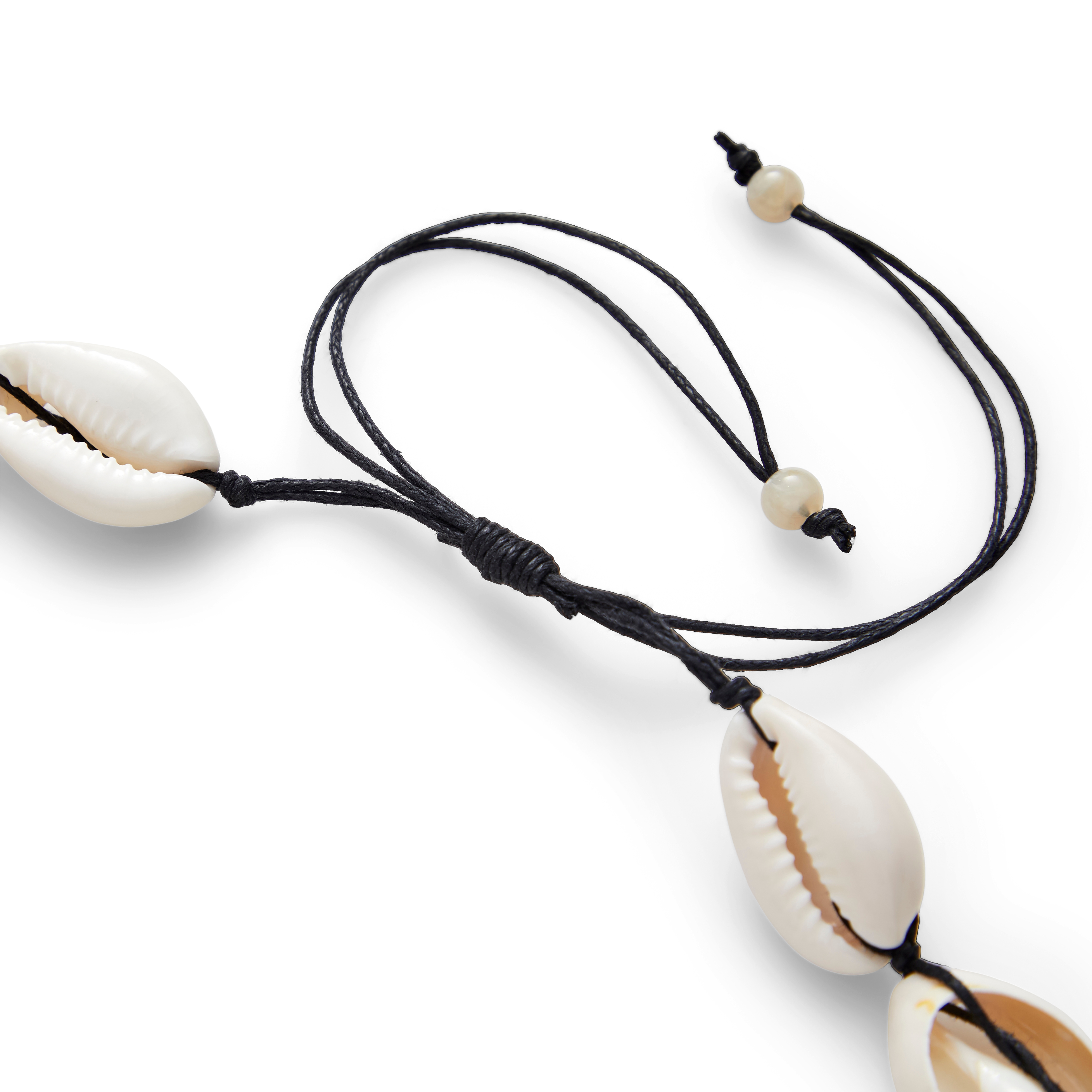 Cowrie | Reef skjellhalskjede med svart snor - 3
