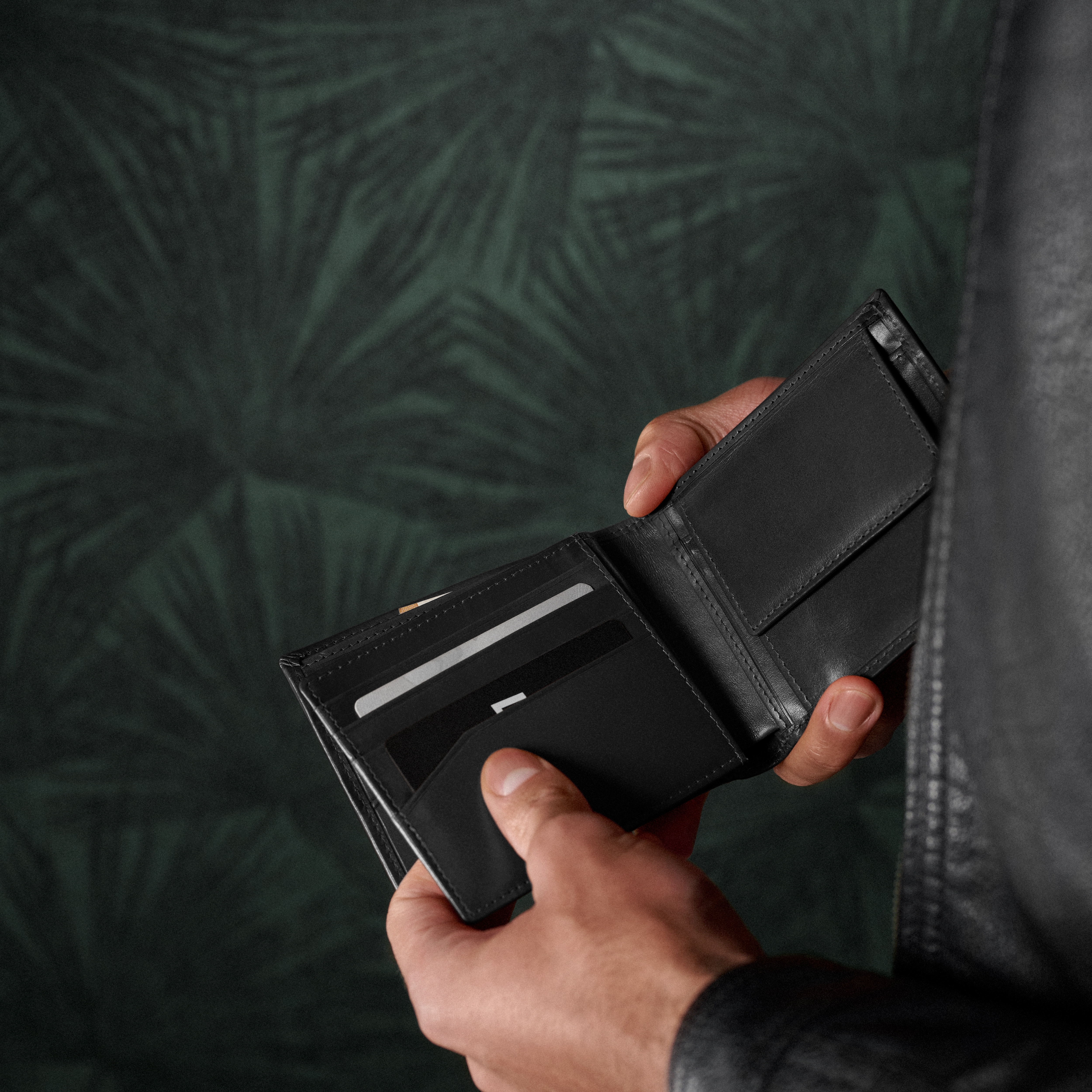 Portofel Tommy Jasper din piele neagră - 4