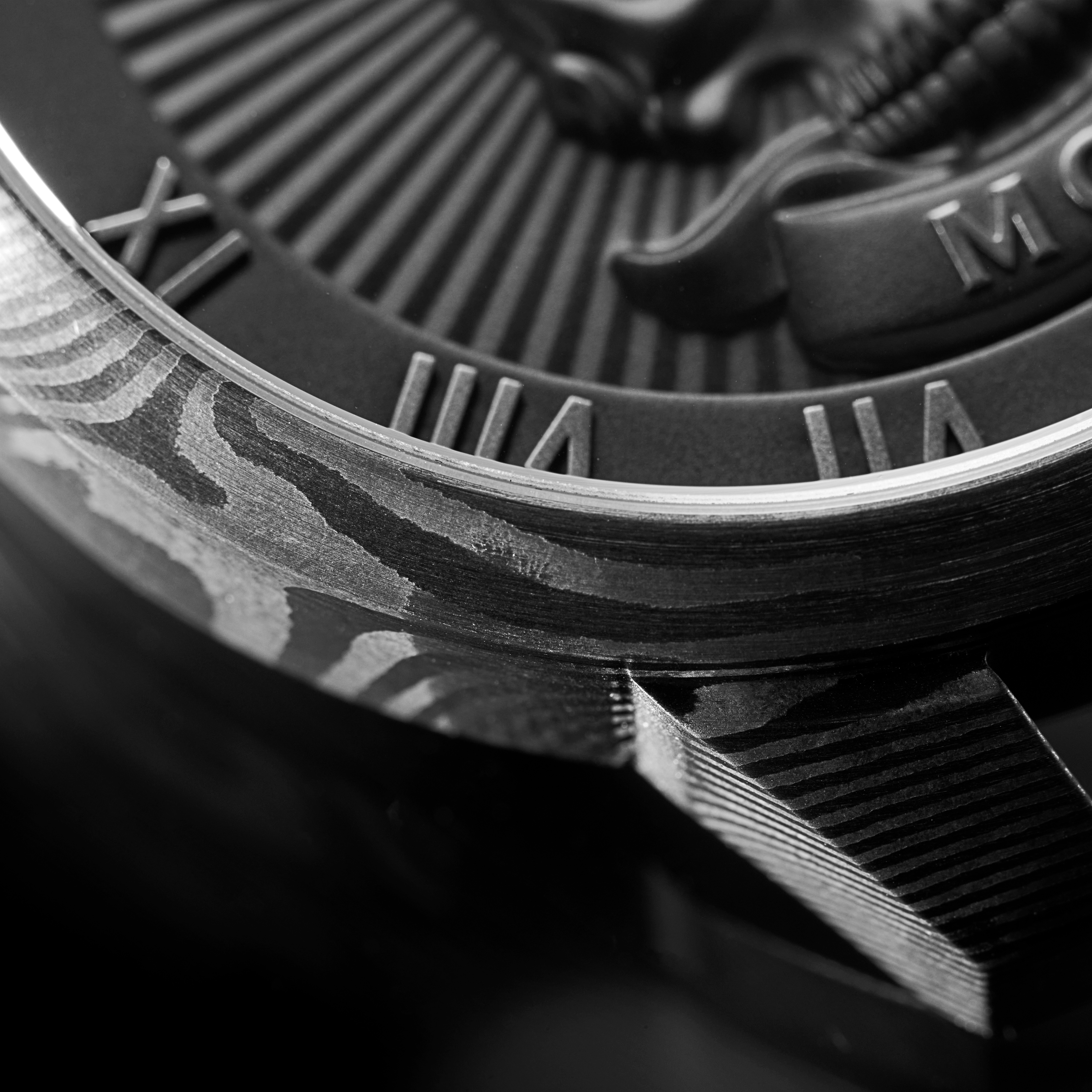 Memento Mori | Damascus Steel Skull Watch  - 4