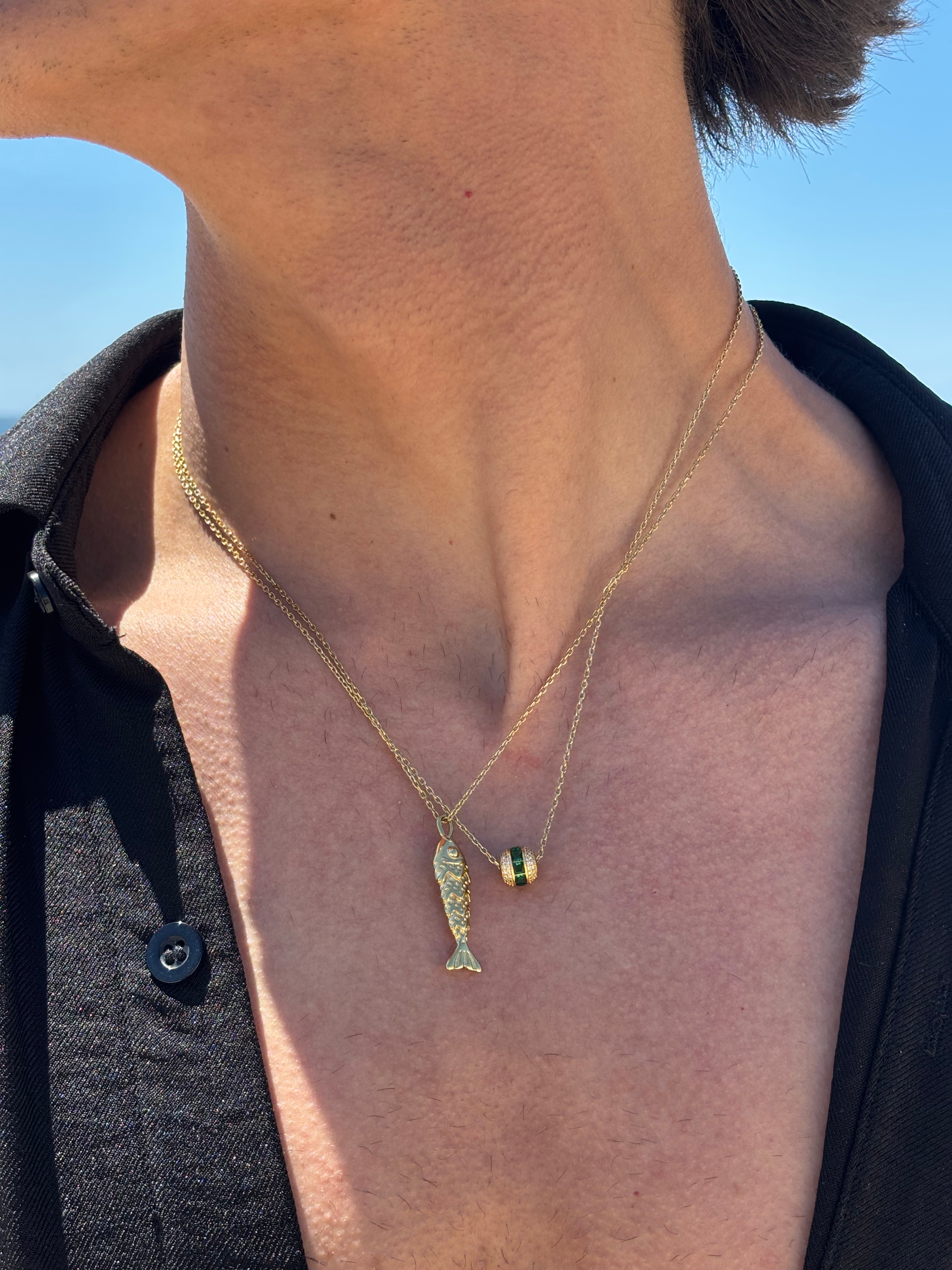 Mediterranean | Collana placcata in oro 14K con barrel pavé di zirconia verde smeraldo - 5