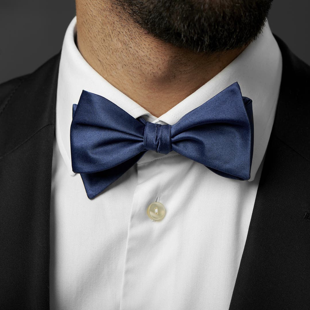 Navy Blue Basic Self-Tie Bow Tie | In stock! | Trendhim