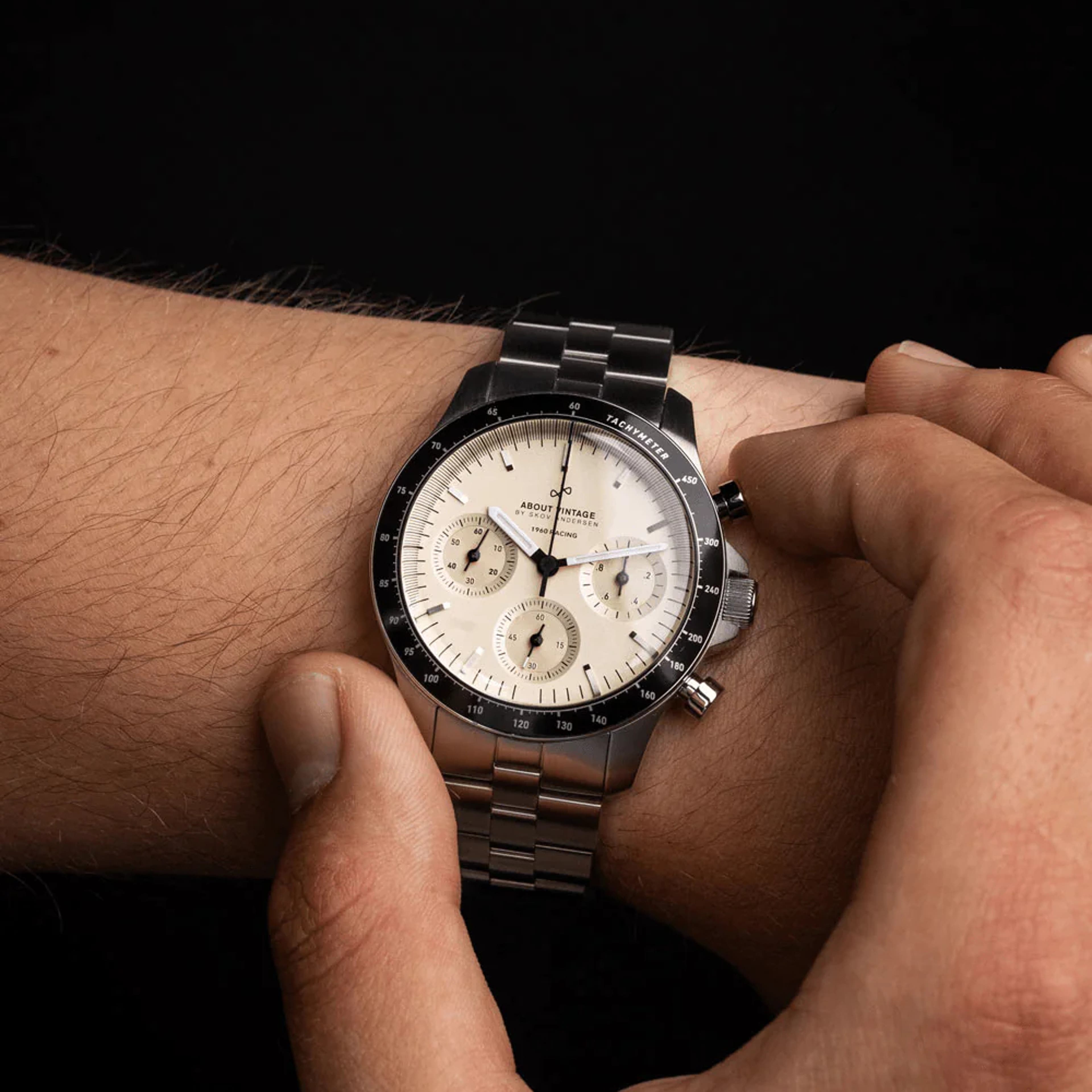 1960 Racing Chronograph | Stal chirurgiczna i złamana biel - 3