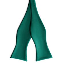 Nœuds papillon verts à nouer soi-même