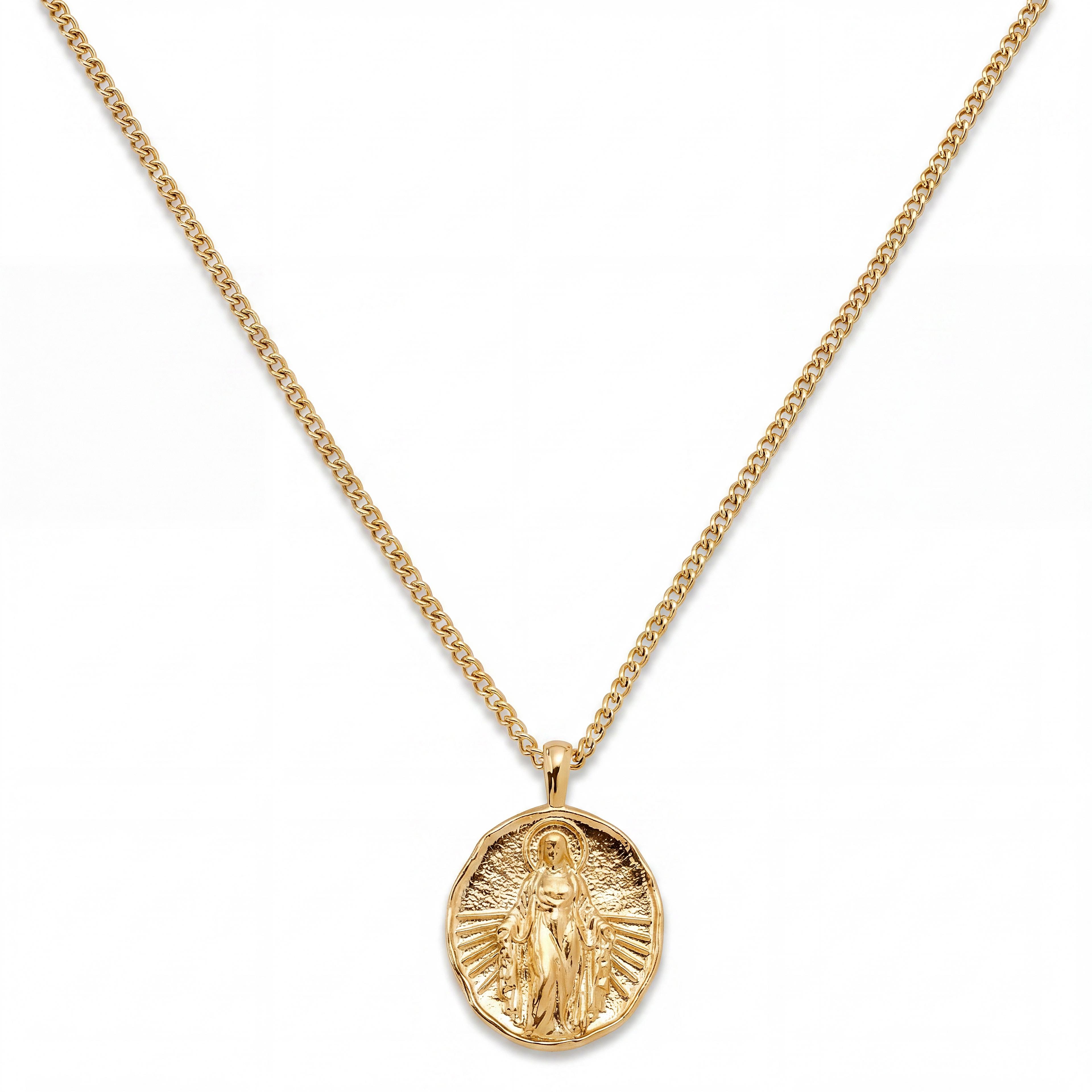 Mediterranean | Collar con charm de Sanctus de acero inoxidable en tono dorado Mediterranean | Collar con charm de Sanctus de acero inoxidable en tono dorado
