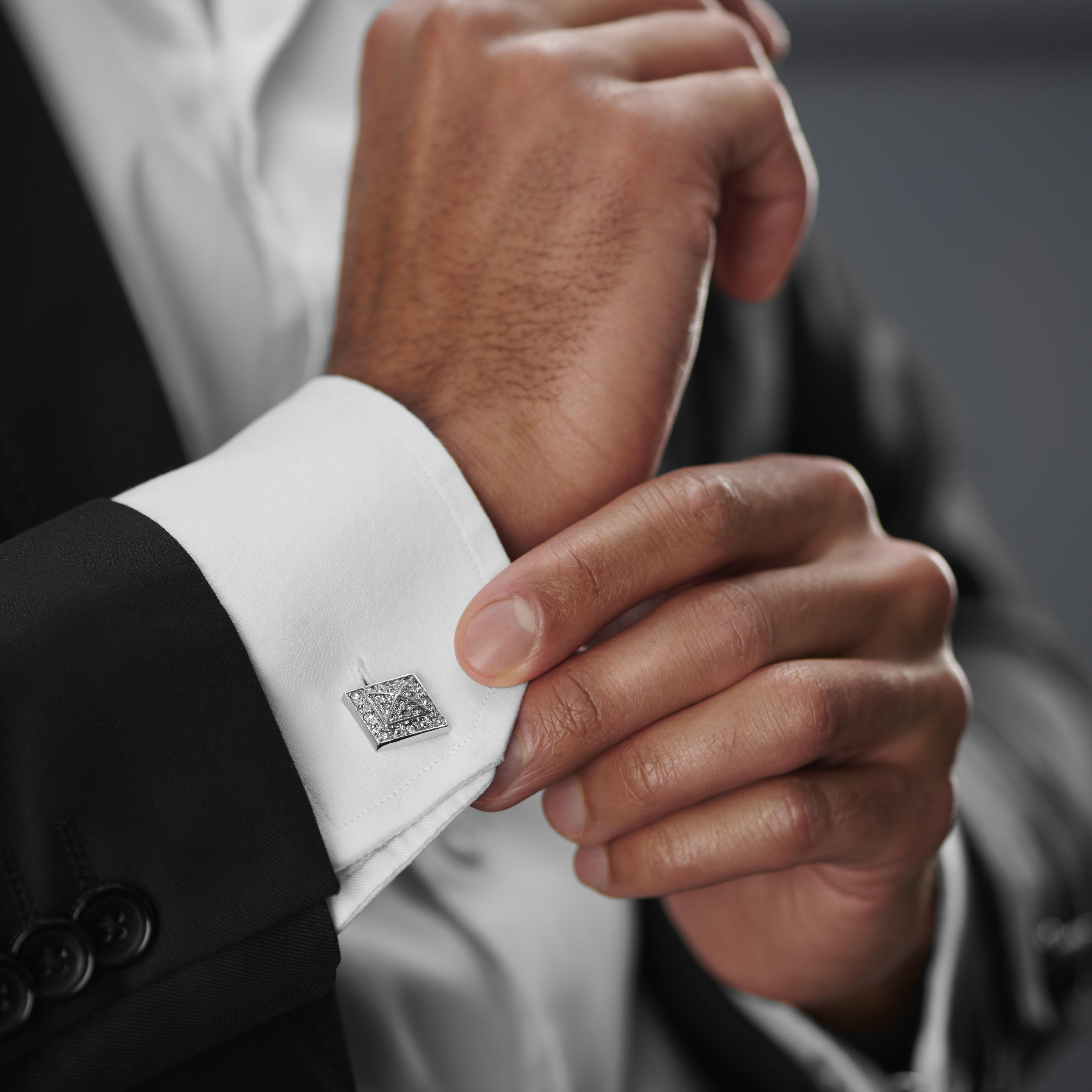 Botões de Punho Quadrados com Cruz e Pedras - 4