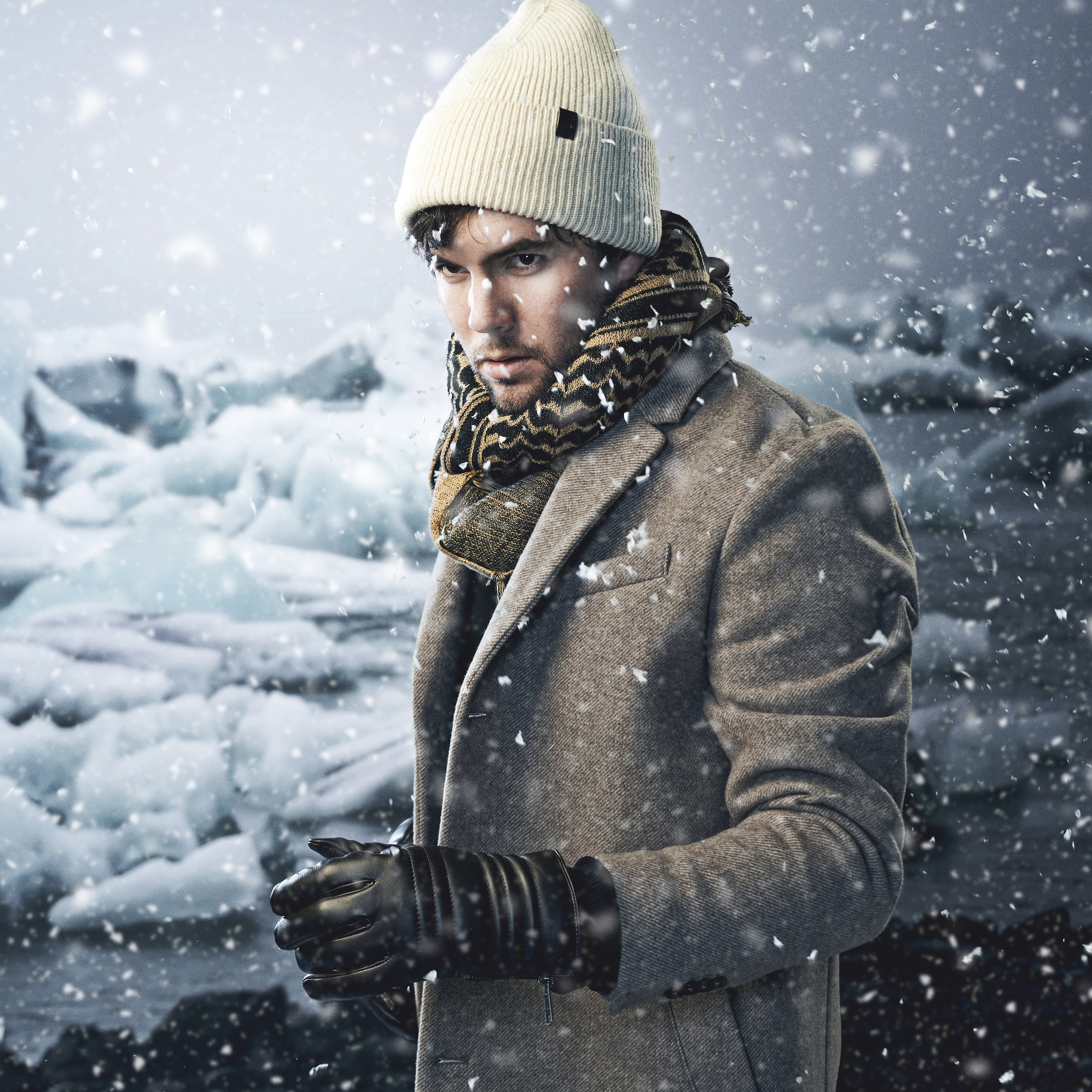 Pārstrādātas vilnas krēmkrāsas beanie cepure ar atloku - 4