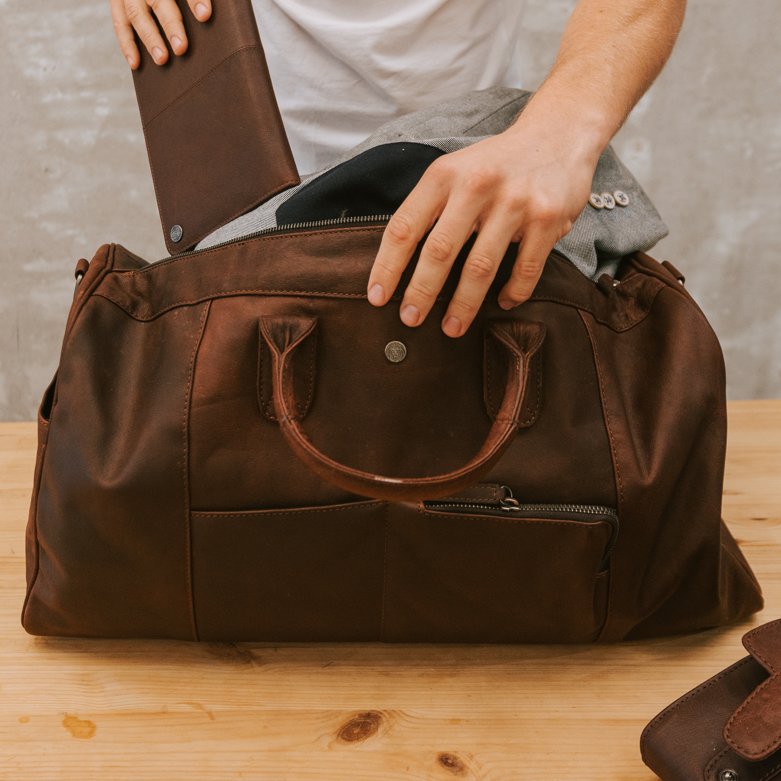Sac de voyage Oxford Classic en cuir marron - 10