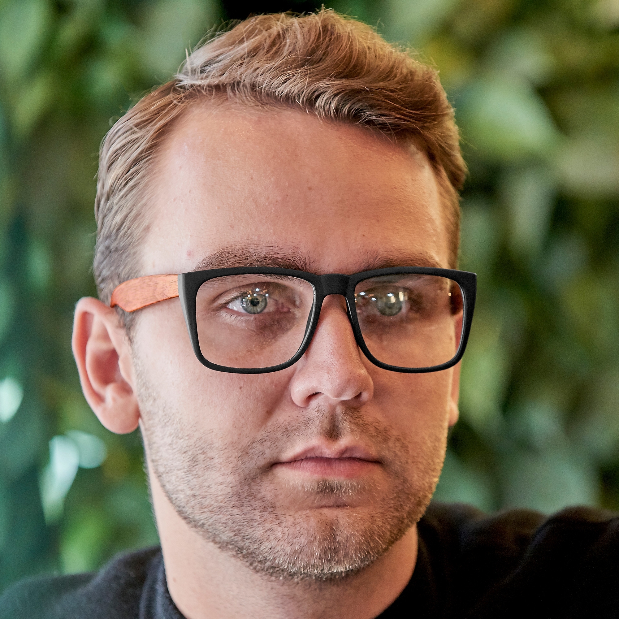 Oranžové brýle imitace dřeva - 4