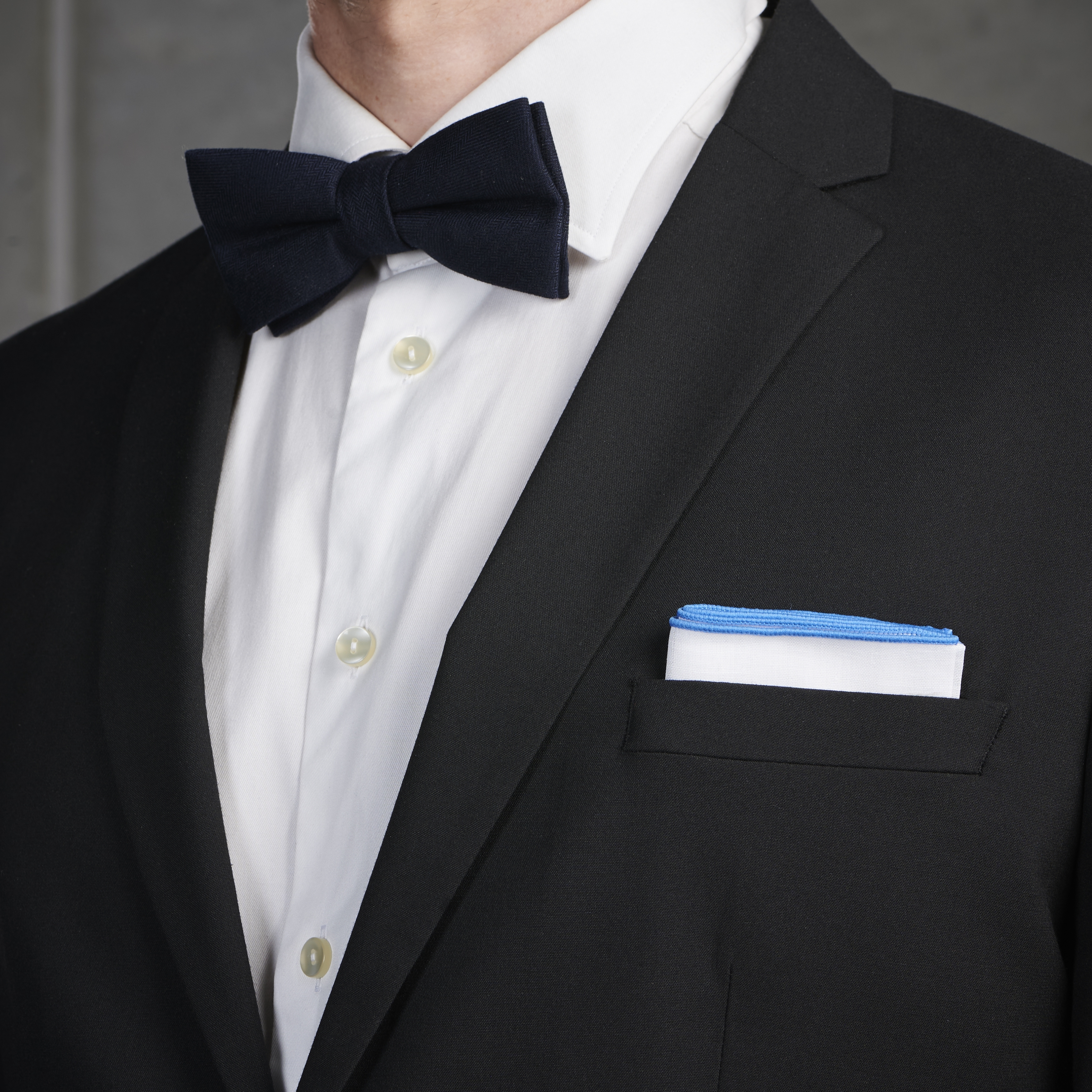 Fazzoletto da taschino bianco con bordi blu zaffiro - 3