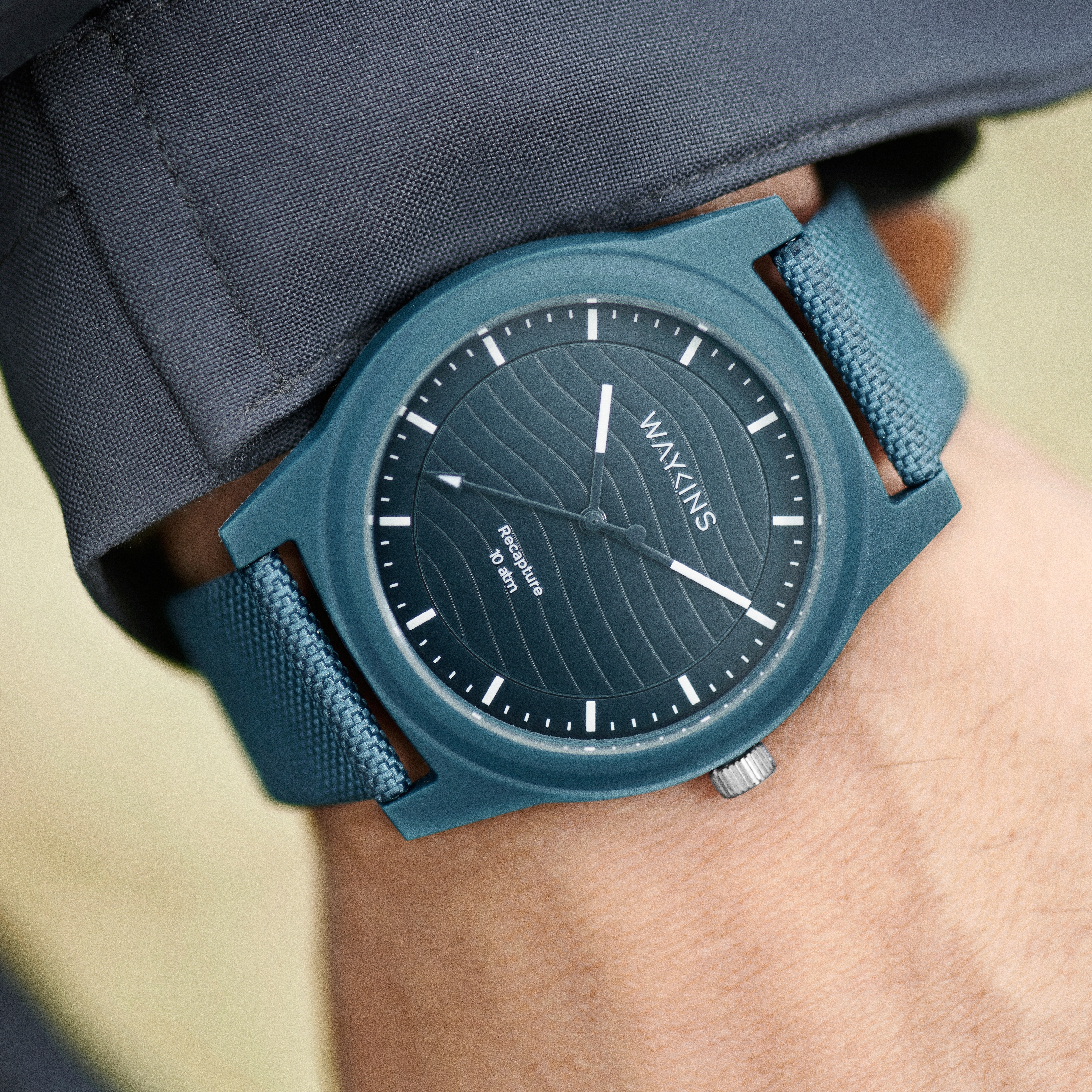 Recapture | Ceas albastru din materiale reciclate - 2